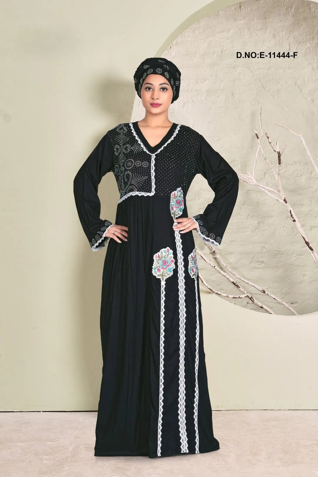 Elegant Floral Lace Kaftan for Women Full-Length Embroidered Dress - غاجي والا إكسبورت Gajiwala Export