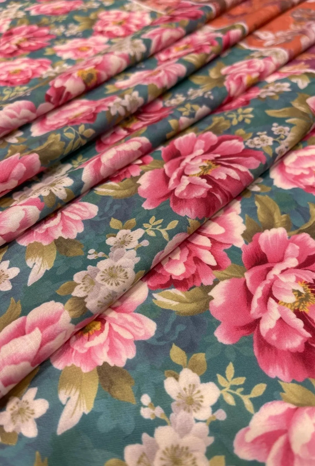Charming Blooms Printed London Cotton Premium Jalabeya Fabric