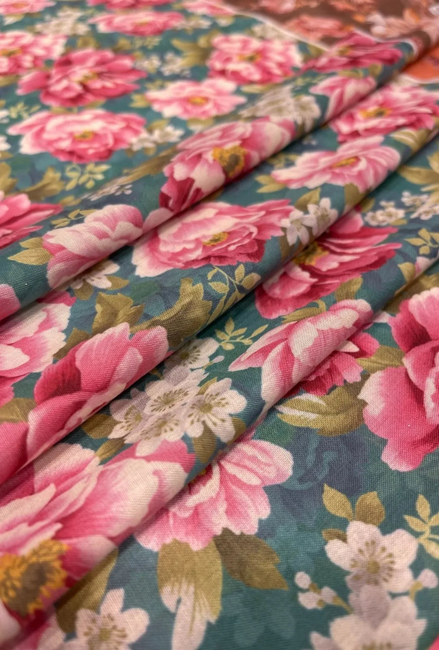 Charming Blooms Printed London Cotton Premium Jalabeya Fabric