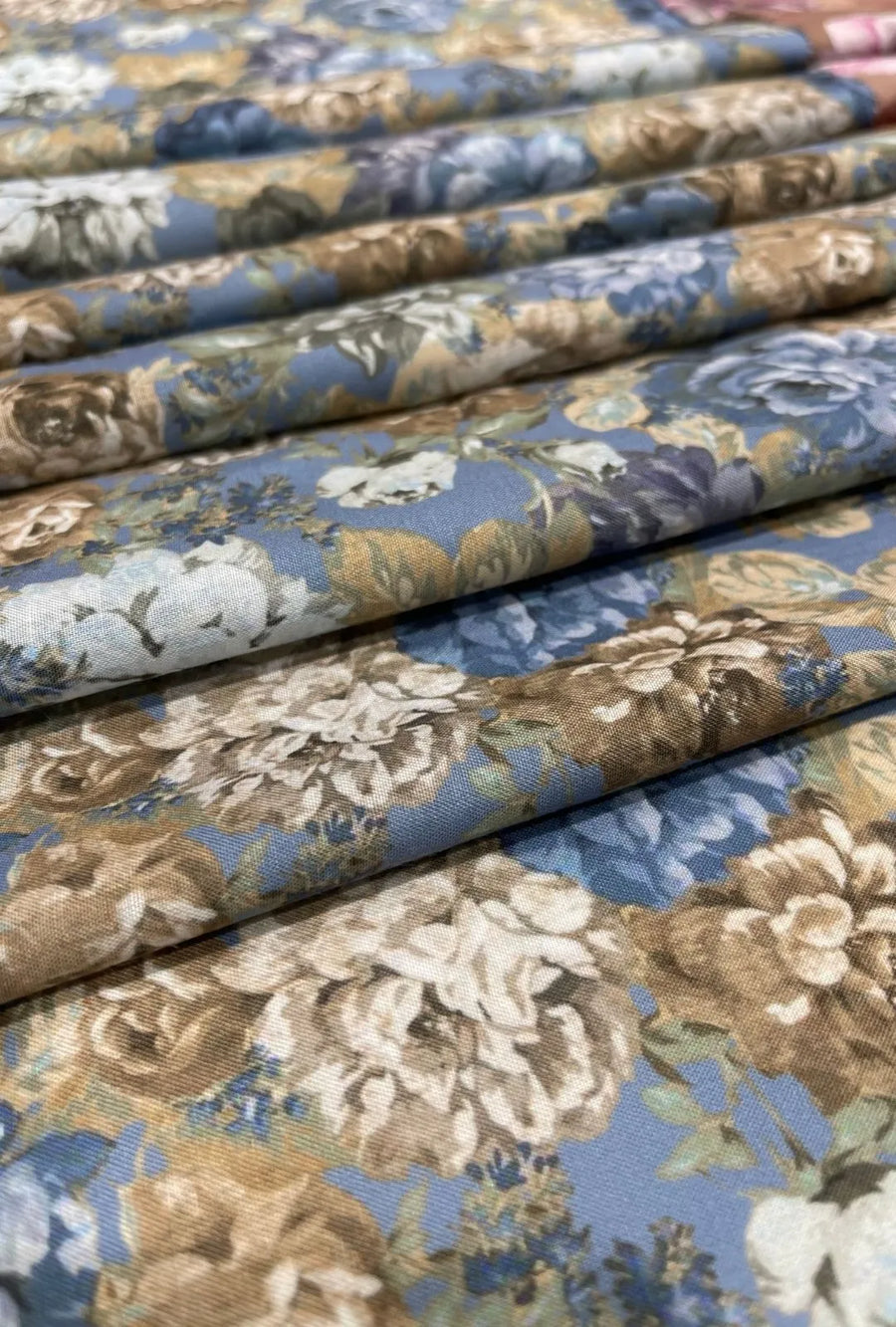 Classic Countryside Floral Printed London Cotton Dress Fabric