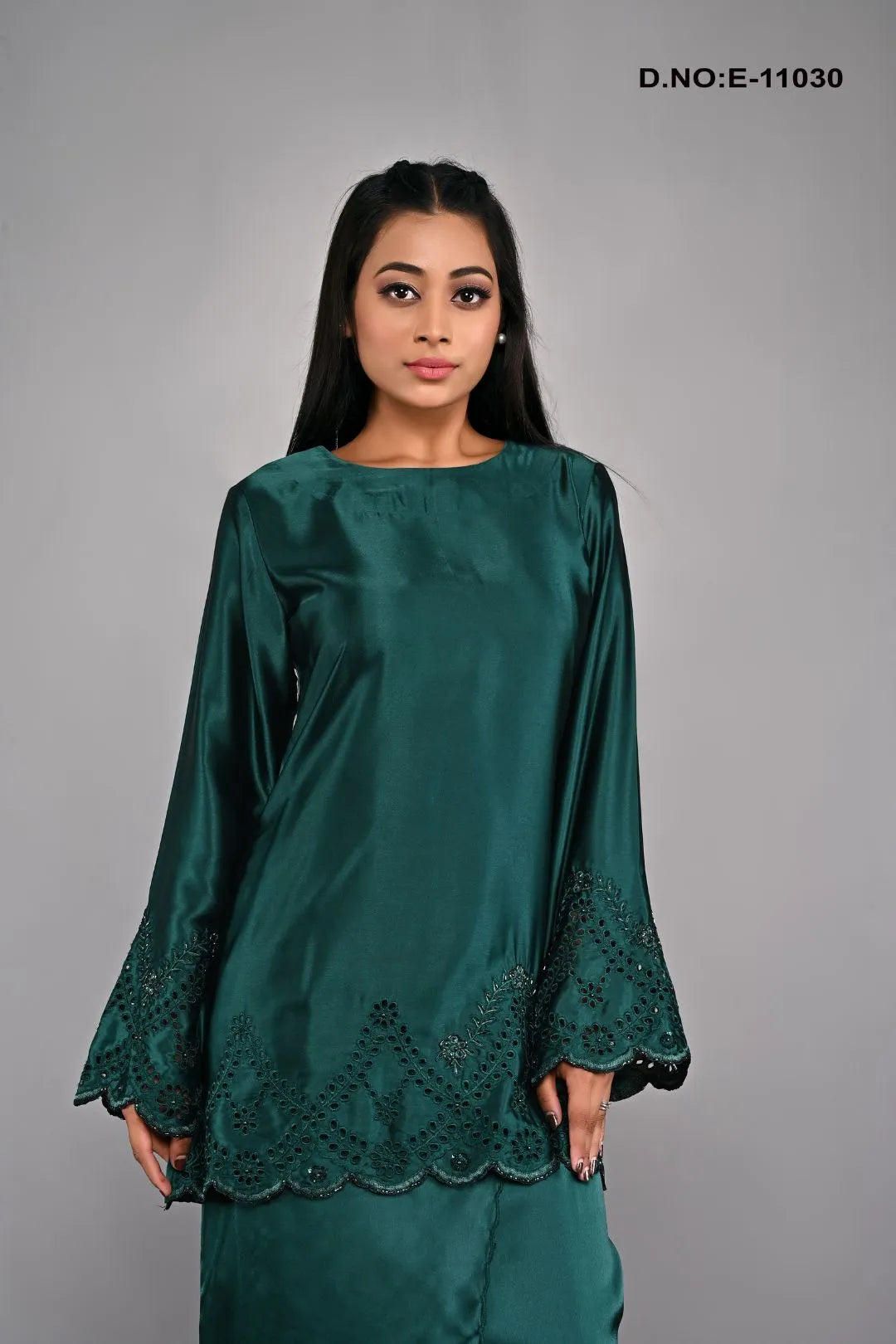 Cut Boarder Green Color Baju Kurung