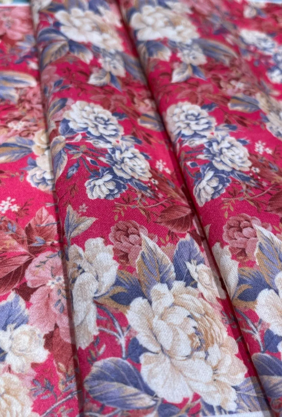 Digital Printed Snow Cotton Fabric for Ethnic Wear Creations