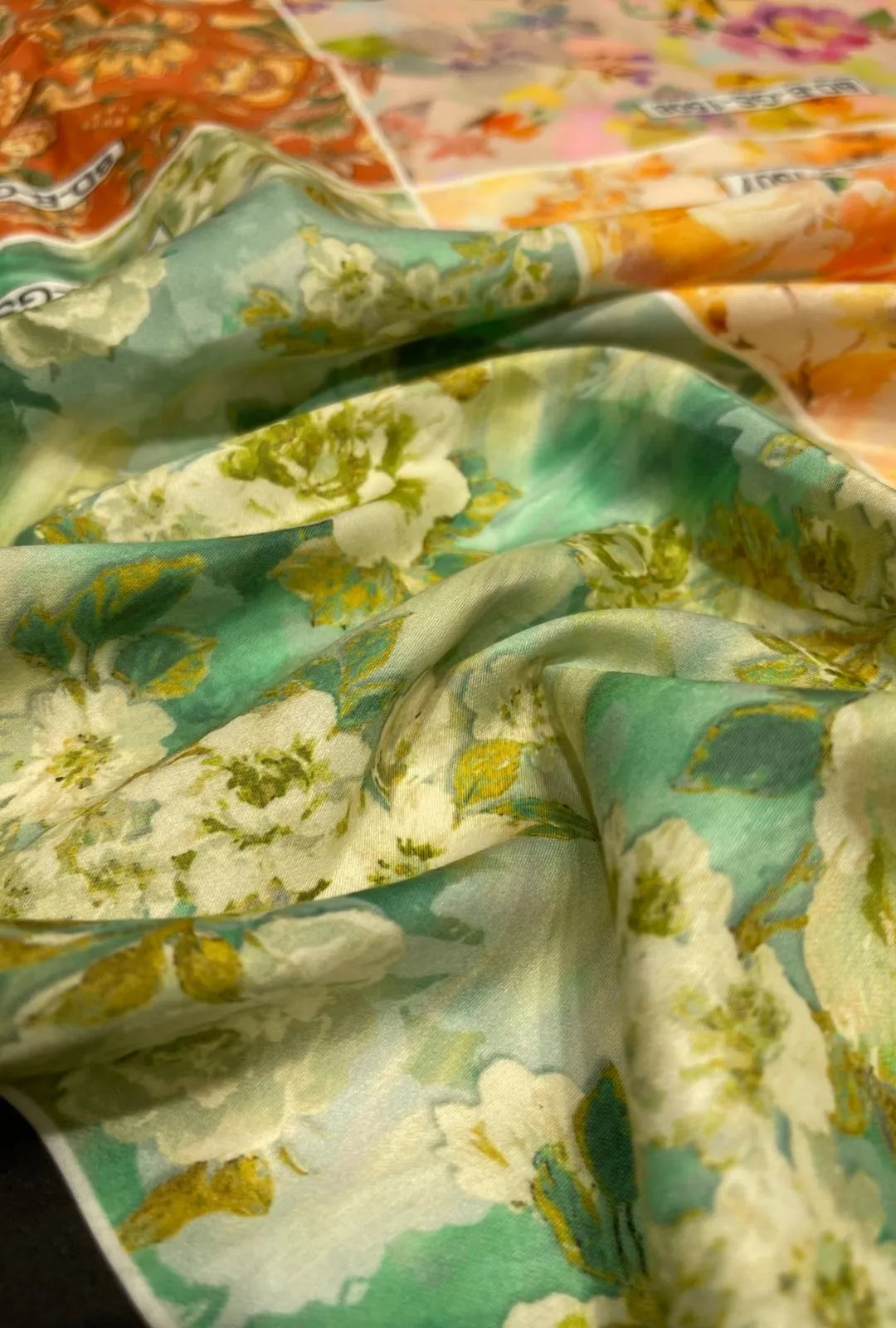 Digital Printed Snow Cotton Fabric for Middle Eastern Fashion Wear
