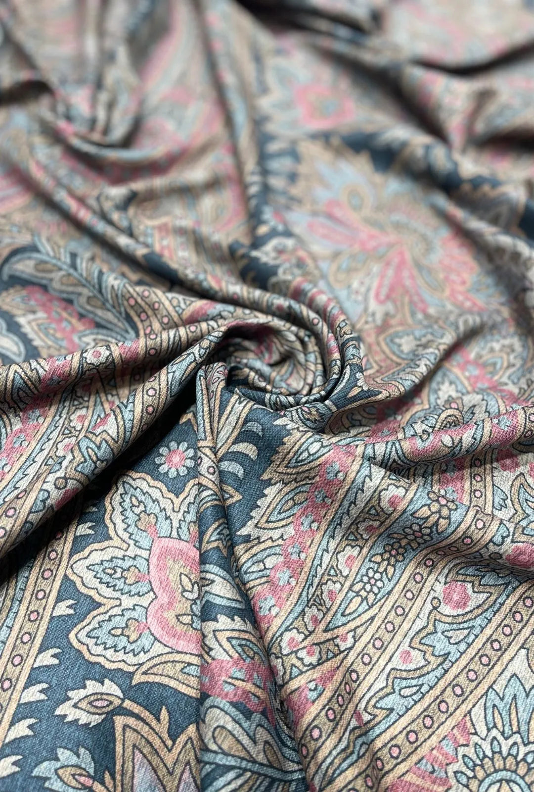 Digital Printed Wool Fabric for Abaya and Kaftan Fashion