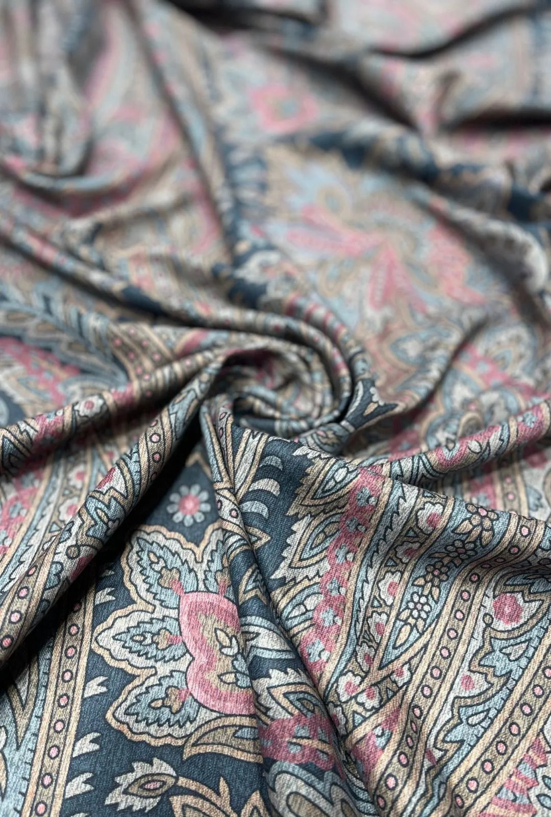 Digital Printed Wool Fabric for Abaya and Kaftan Fashion