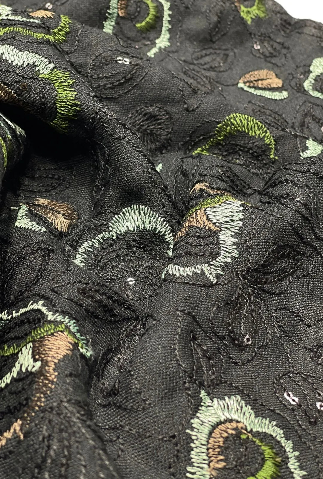Elegant Floral Embroidered Linen Premium Manteau Cloth Yardage