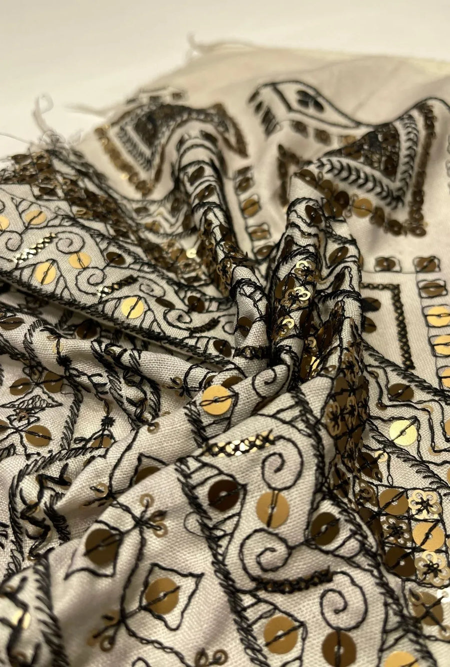 Elite Geometric Embroidered Linen Luxury Takchita Dress Cloth
