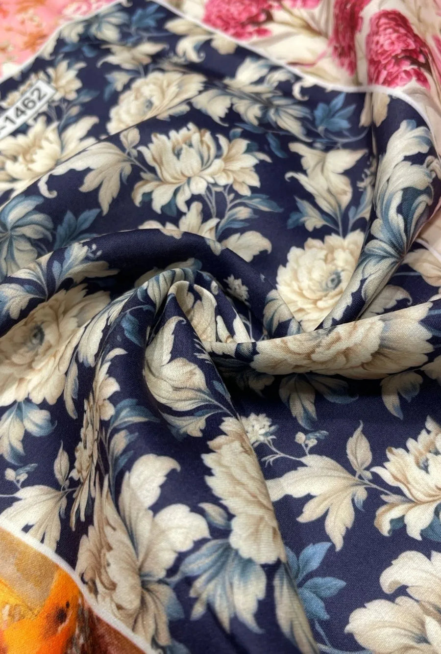 Exclusive Digital Printed Snow Cotton Fabric for Dressmaking