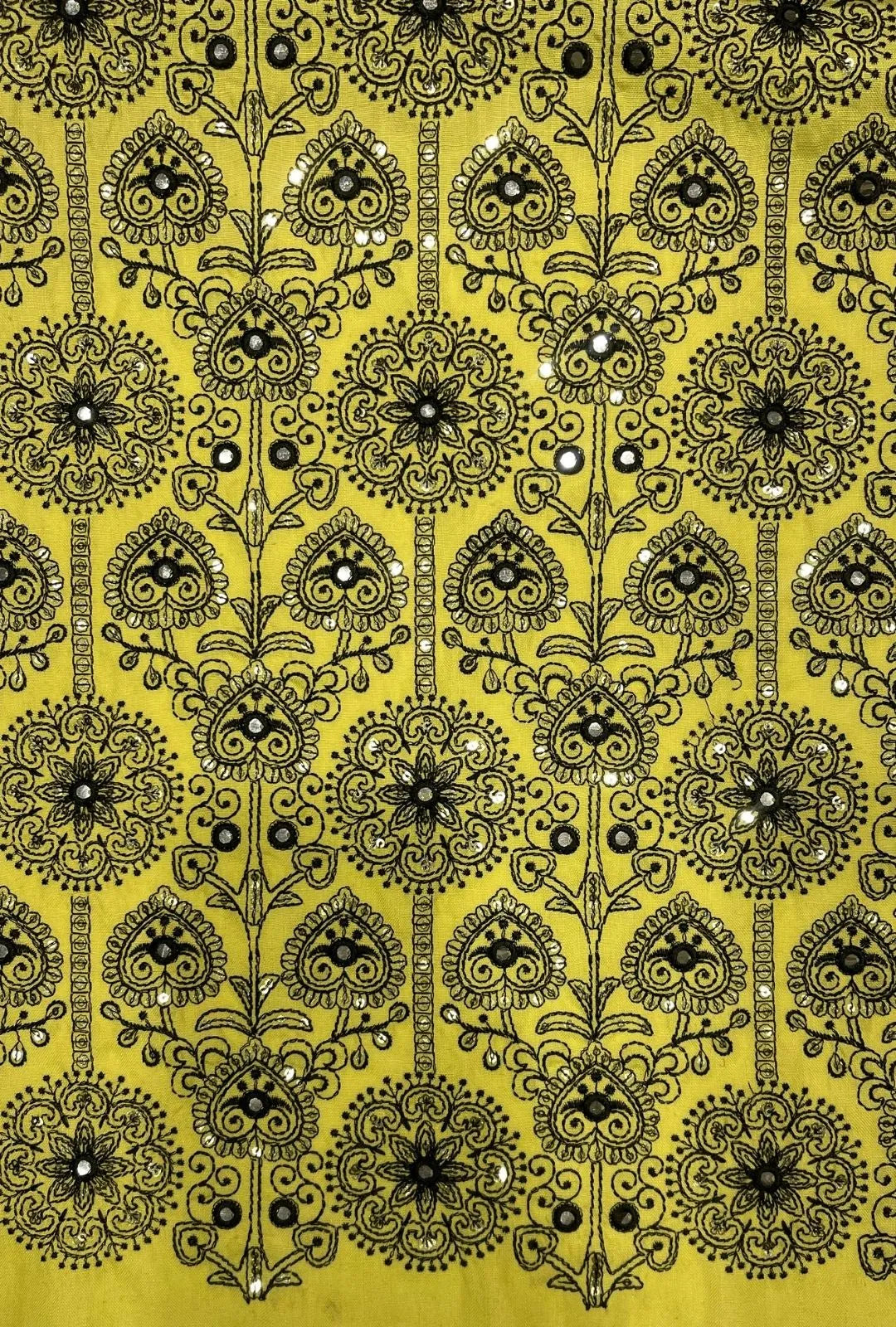 Exquisite Medallion Embroidered Linen Luxury Jalabeya Fabric
