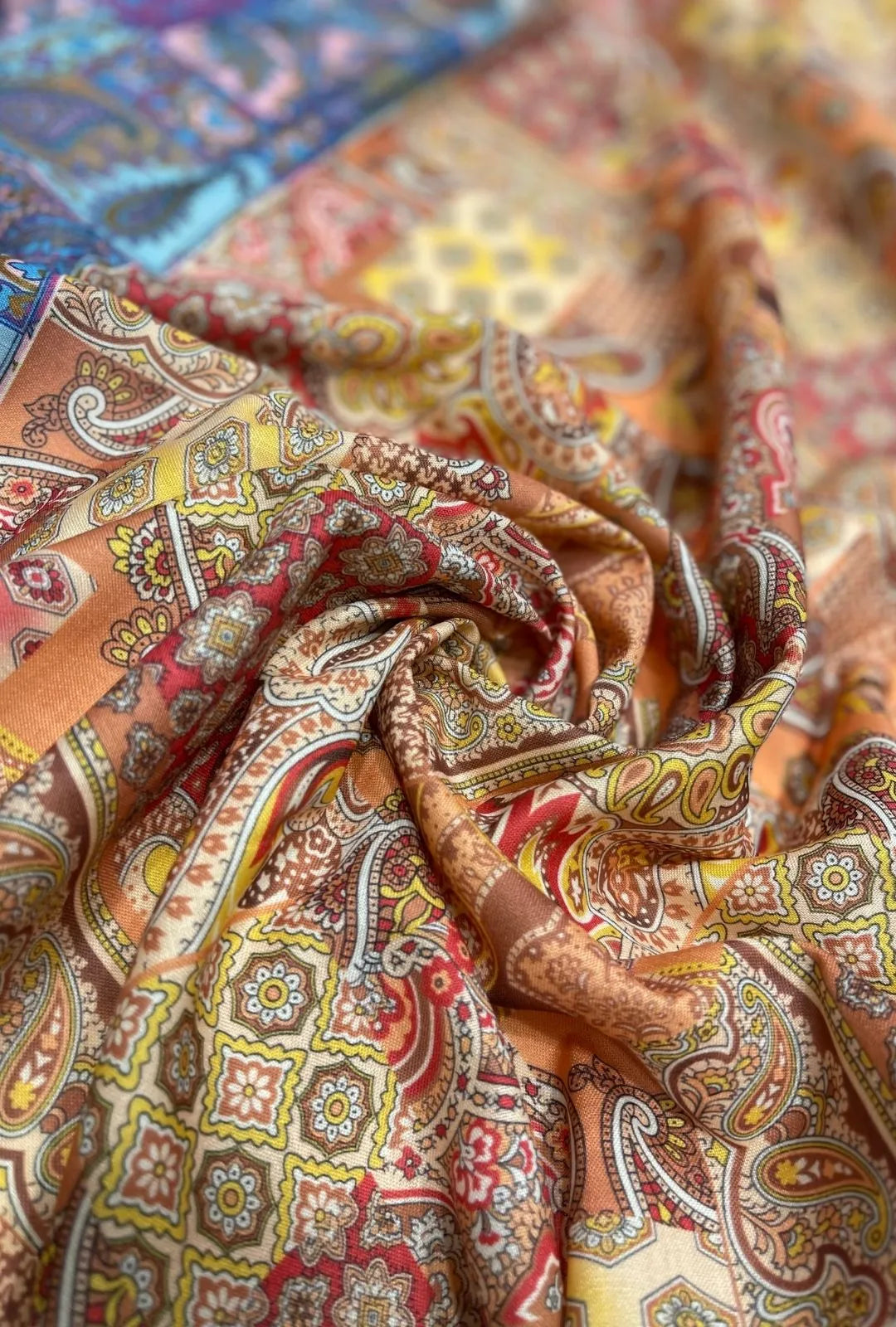Exquisite Paisley Digital Print Linen Luxury Jalabeya Fabric