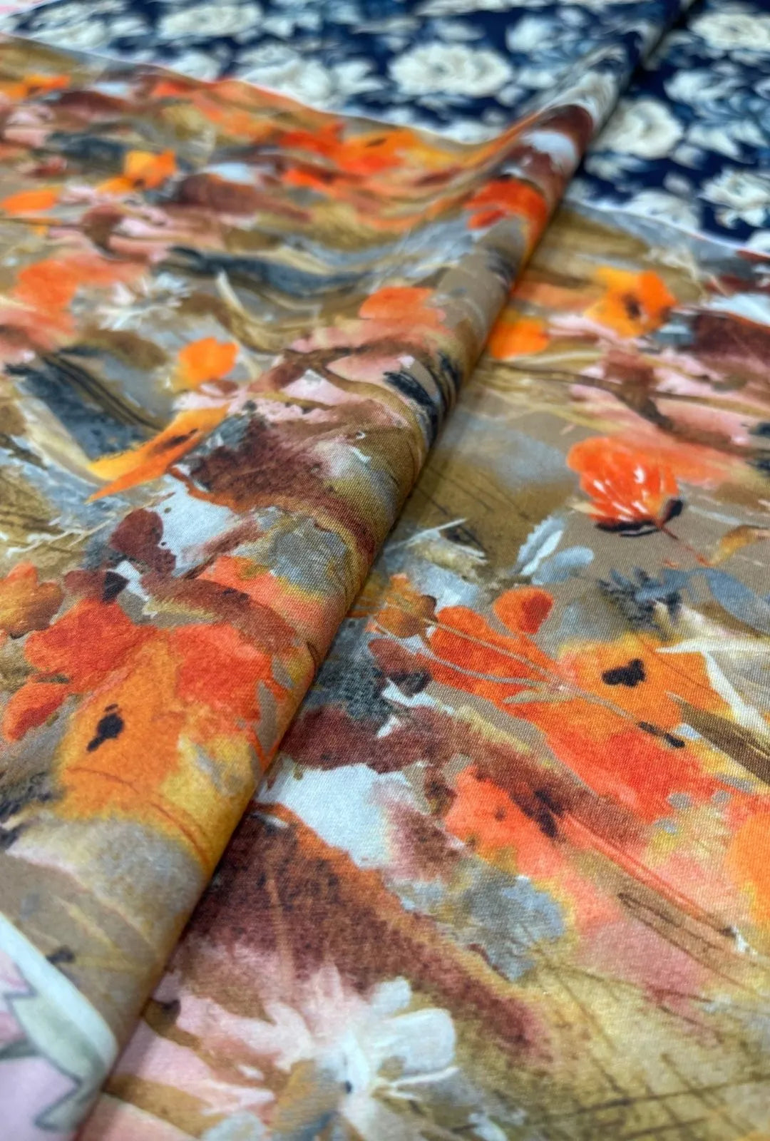 Fashionable Digital Print Snow Cotton Fabric for Modern Wear