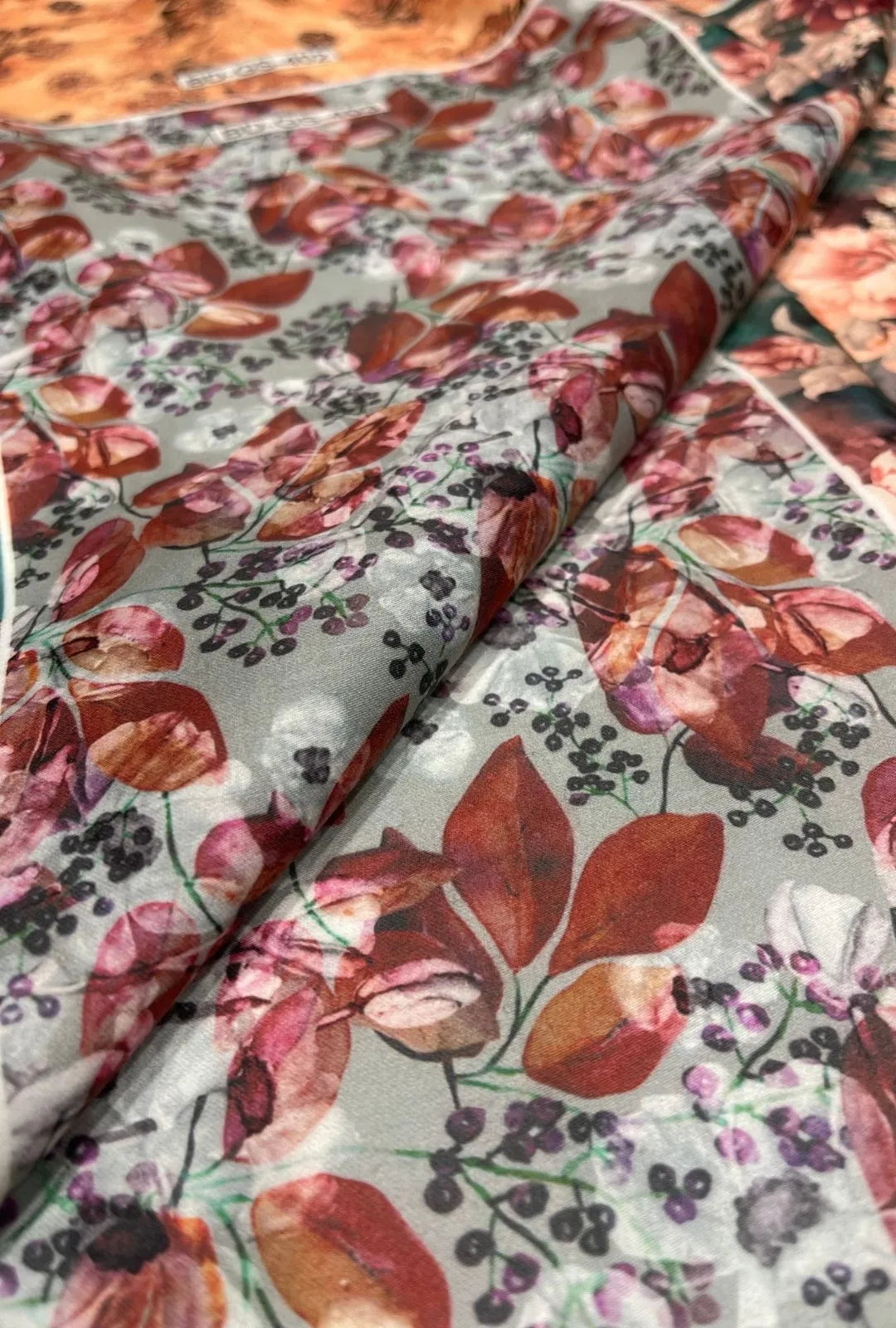 Fine Texture Snow Cotton Fabric with Digital Print Artwork