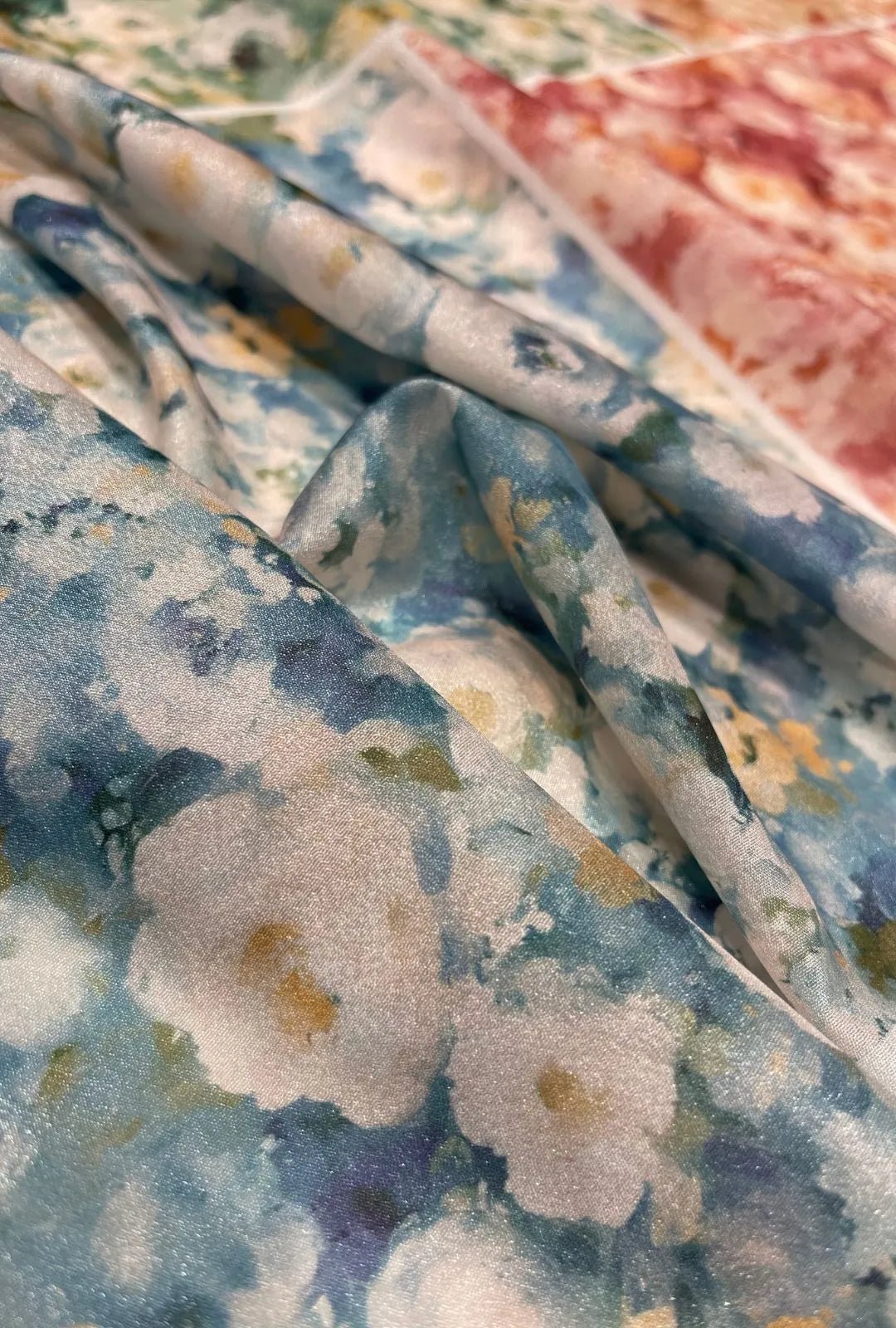 High Quality Silk Crepe Fabric for Modest Fashion Creations