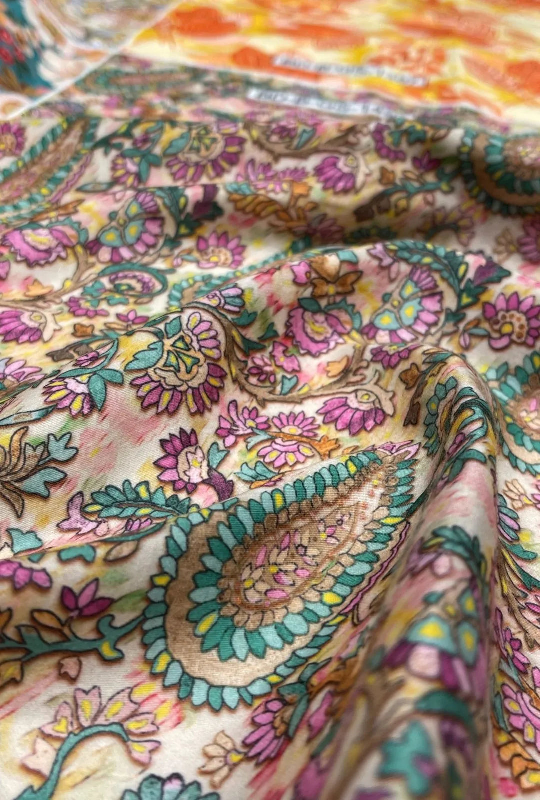 Lightweight Digital Printed Snow Cotton Fabric for Summer Wear