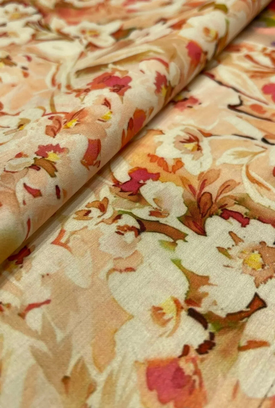 Lightweight Snow Cotton Fabric for Elegant Apparel