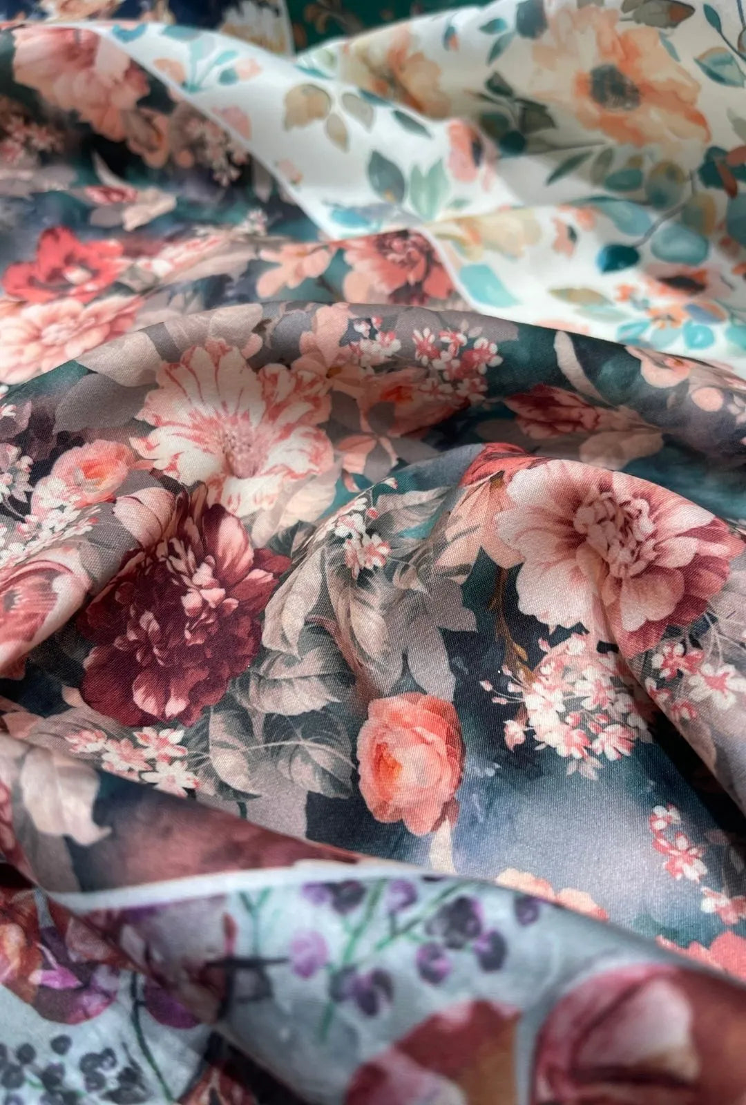 Luxury Digital Printed Snow Cotton Fabric for Creative Designs