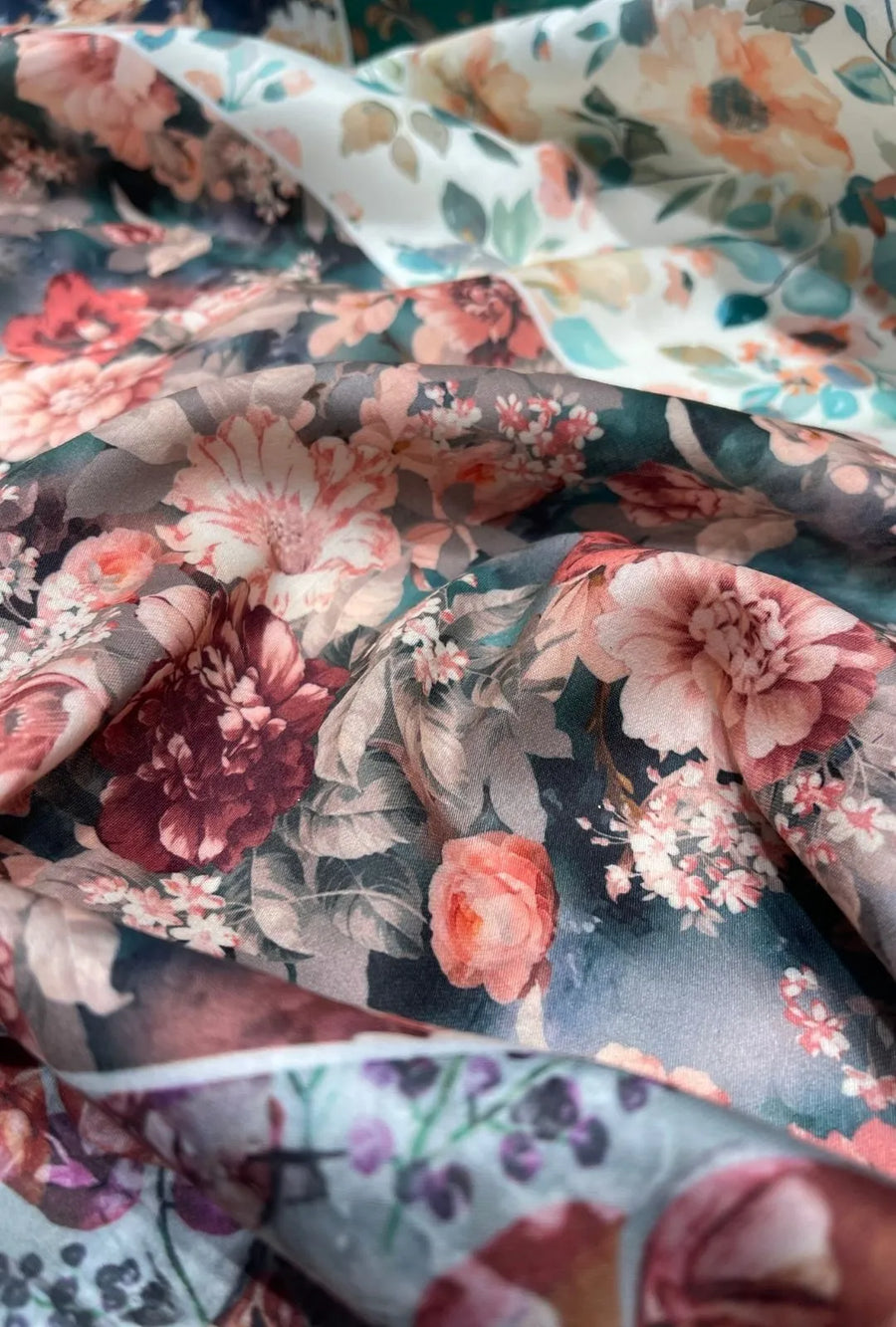 Luxury Digital Printed Snow Cotton Fabric for Creative Designs