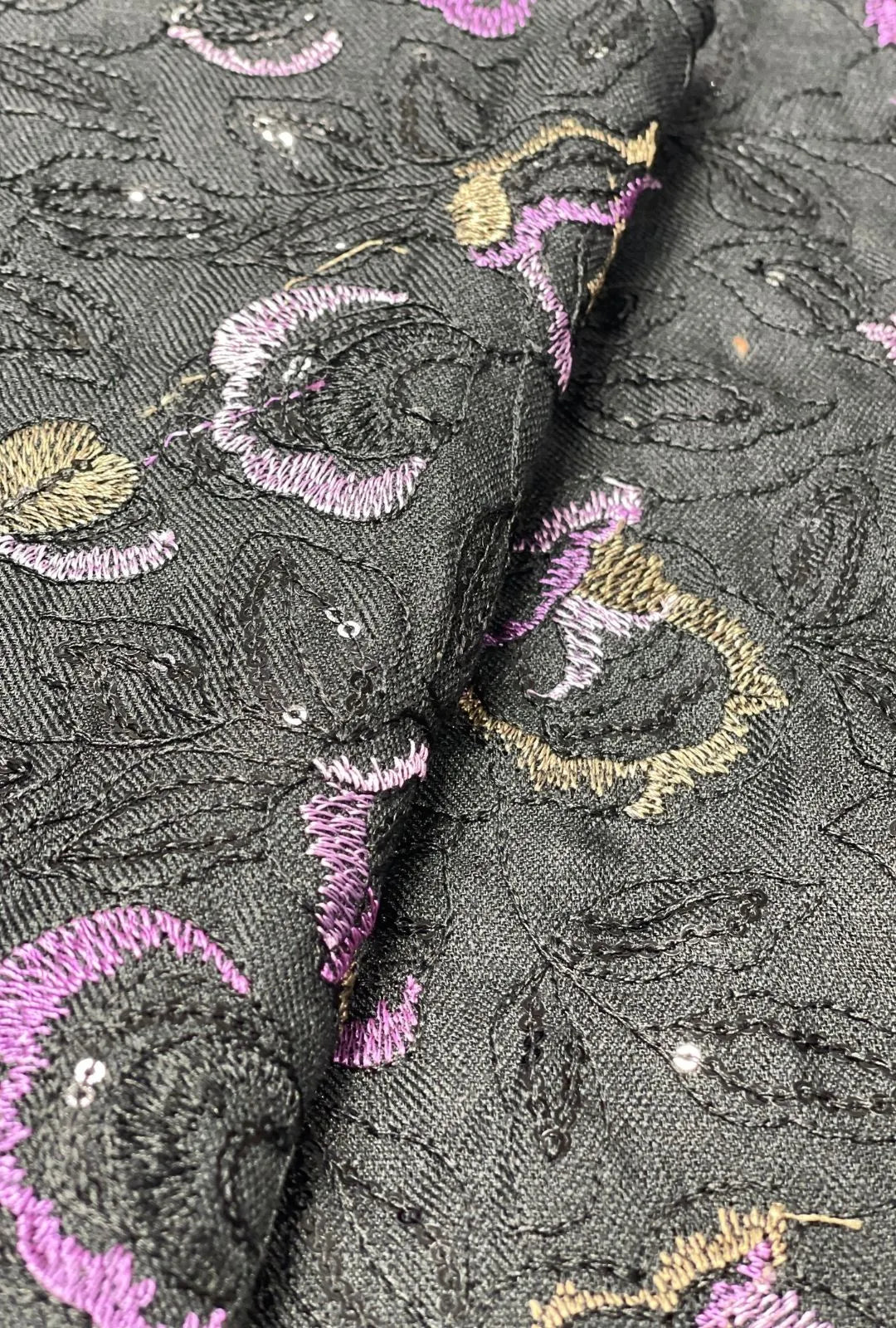Magnificent Floral Embroidered Linen Premium Manteau Fabric