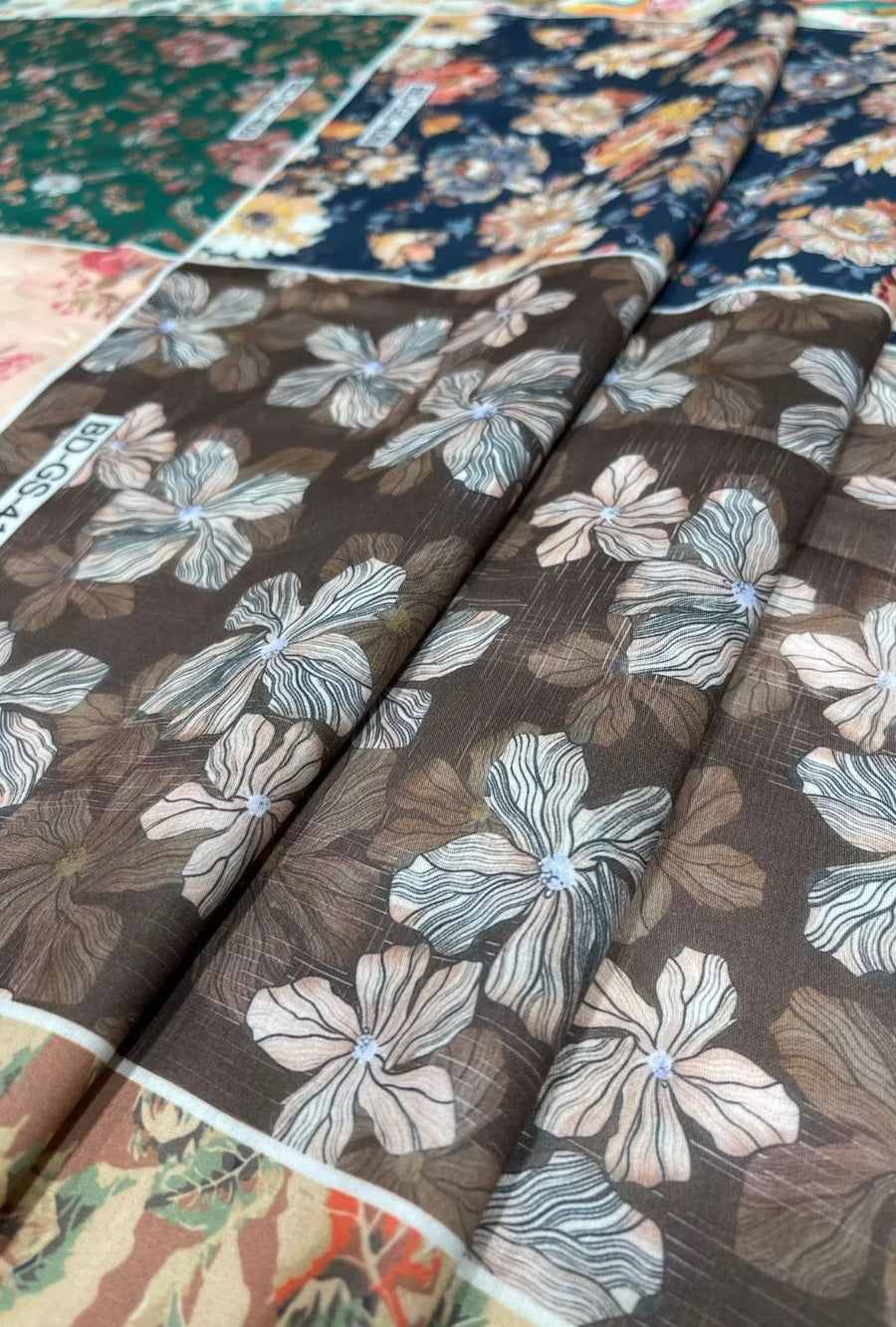 Premium Digital Printed Snow Cotton Fabric for Tailored Outfits
