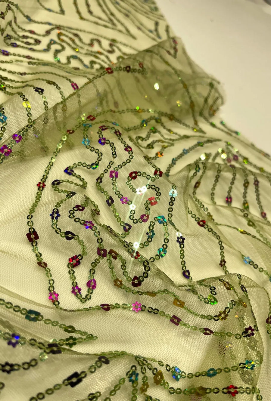 Radiating Fan and Maze Sequence Embroidered Net Fabric