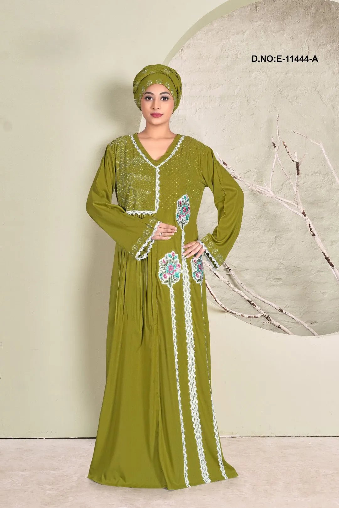 Elegant Floral Lace Kaftan for Women Full-Length Embroidered Dress - غاجي والا إكسبورت Gajiwala Export