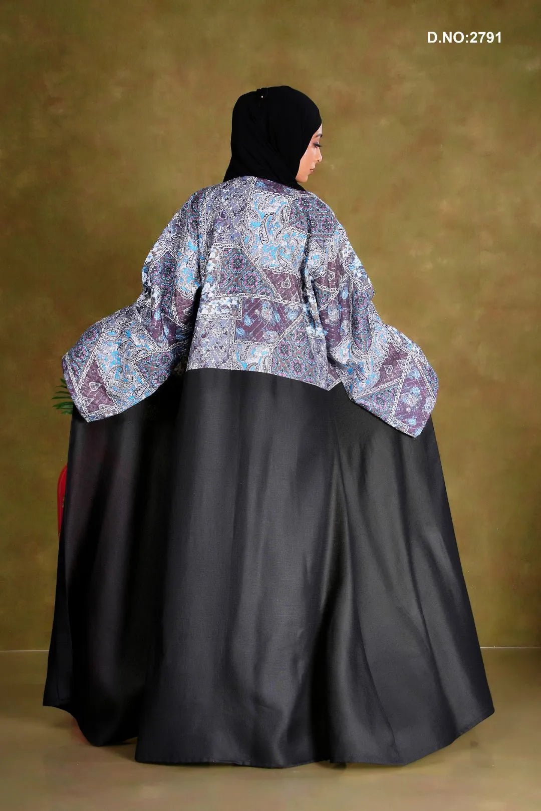 Black Jacquard Print Cropped Shrug Jacket - غاجي والا إكسبورت Gajiwala Export