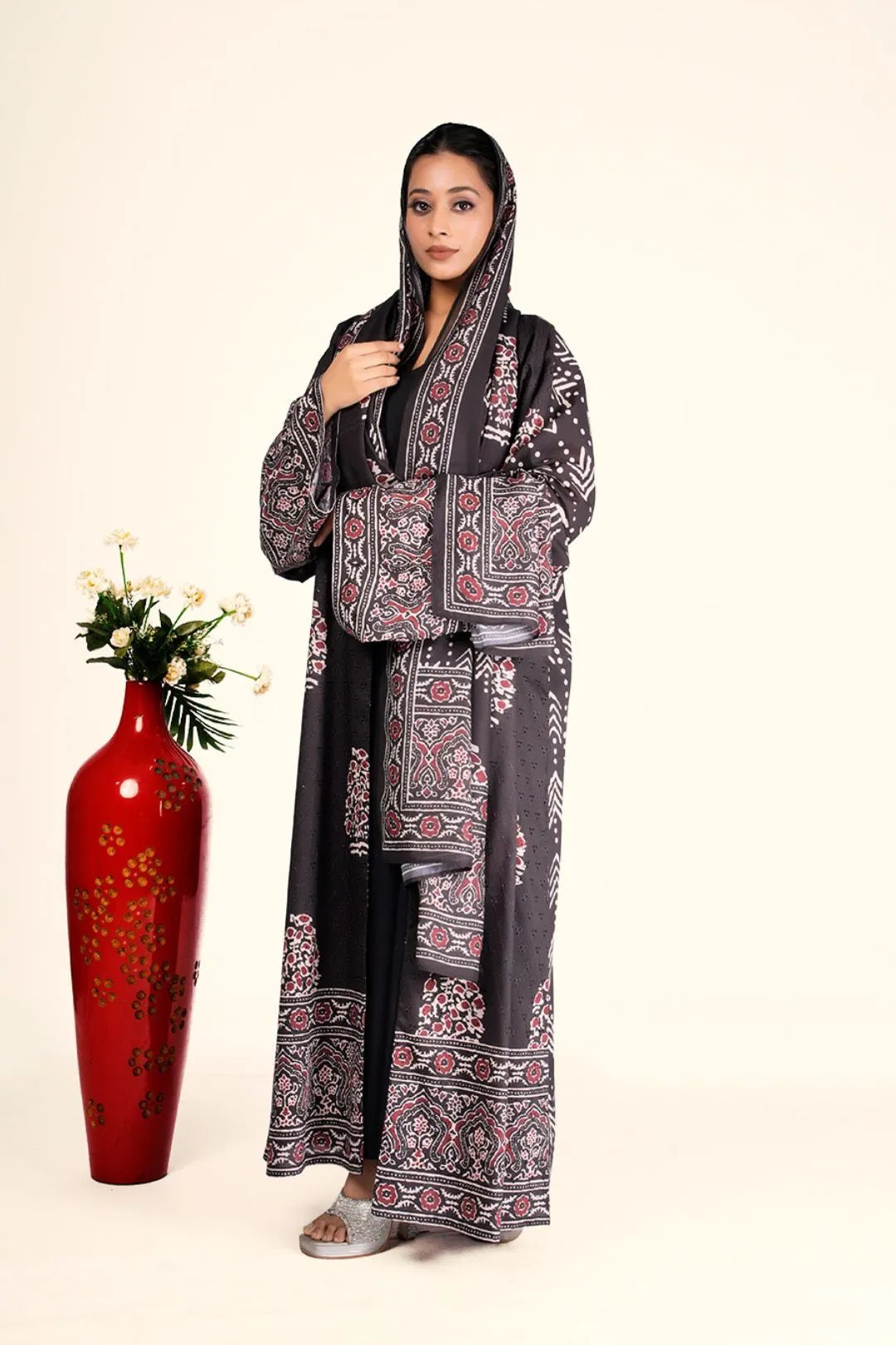 Cotton Chikankari Shrug with Ajrak-Inspired Design - غاجي والا إكسبورت Gajiwala Export