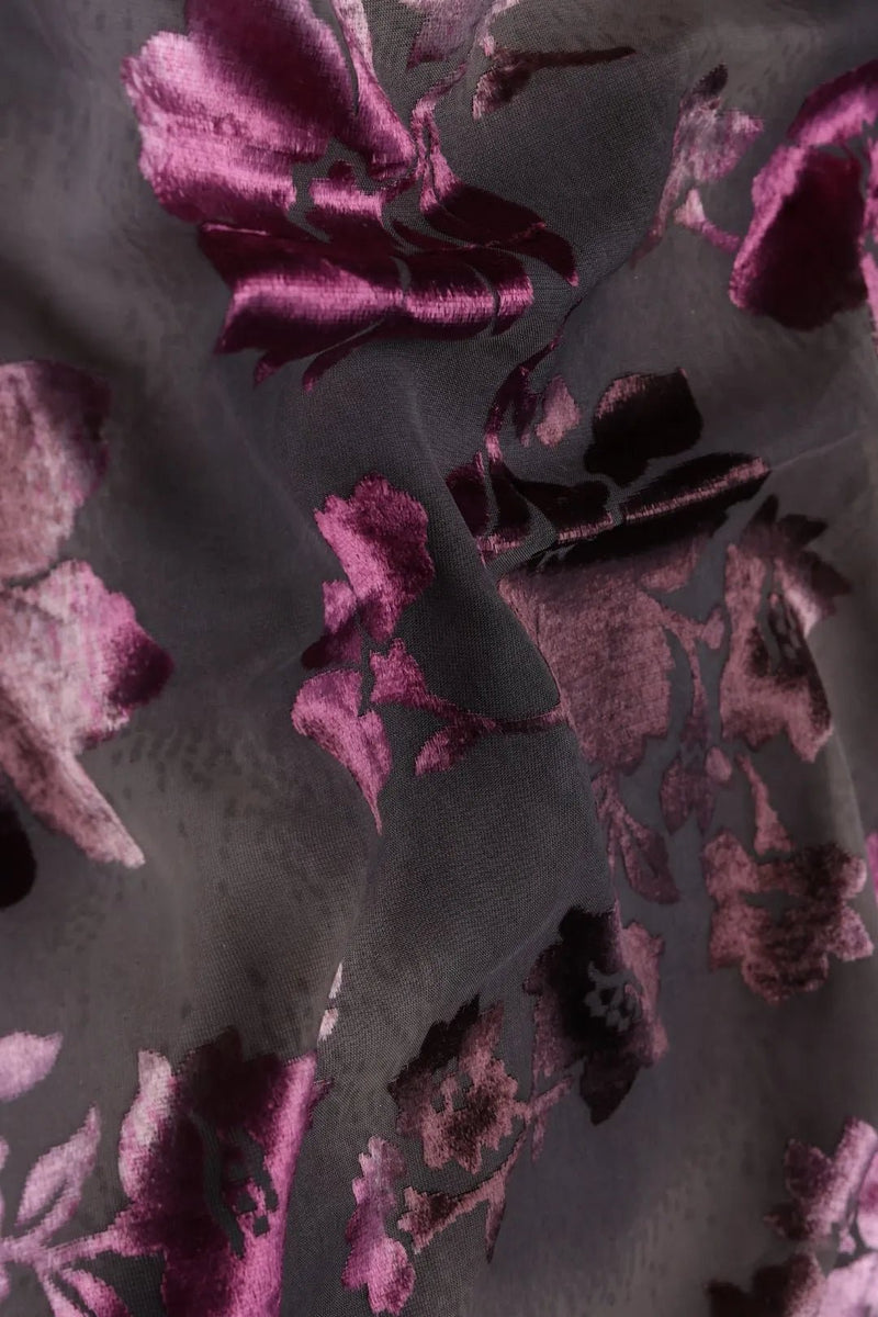 Crushed Wine Brasso velvet fabric- غاجي والا إكسبورت Gajiwala Export