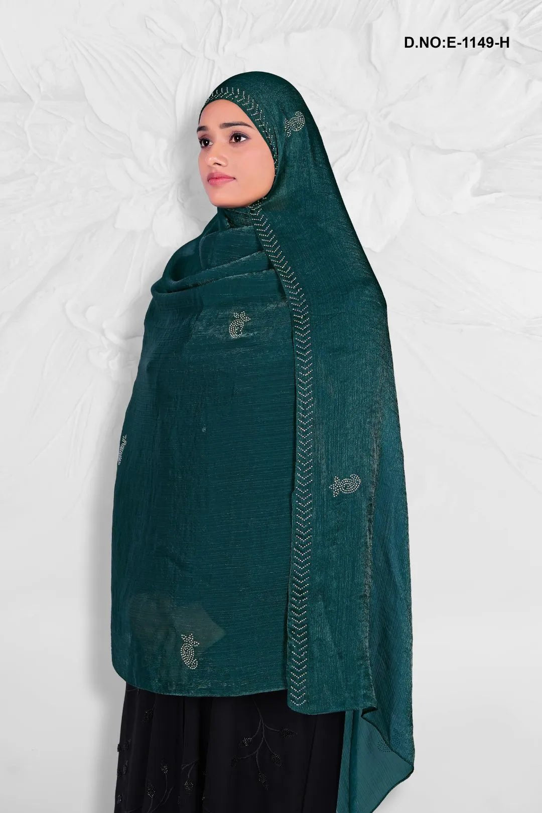 Dupatta with Metallic Shimmer Stripes For Women - غاجي والا إكسبورت Gajiwala Export