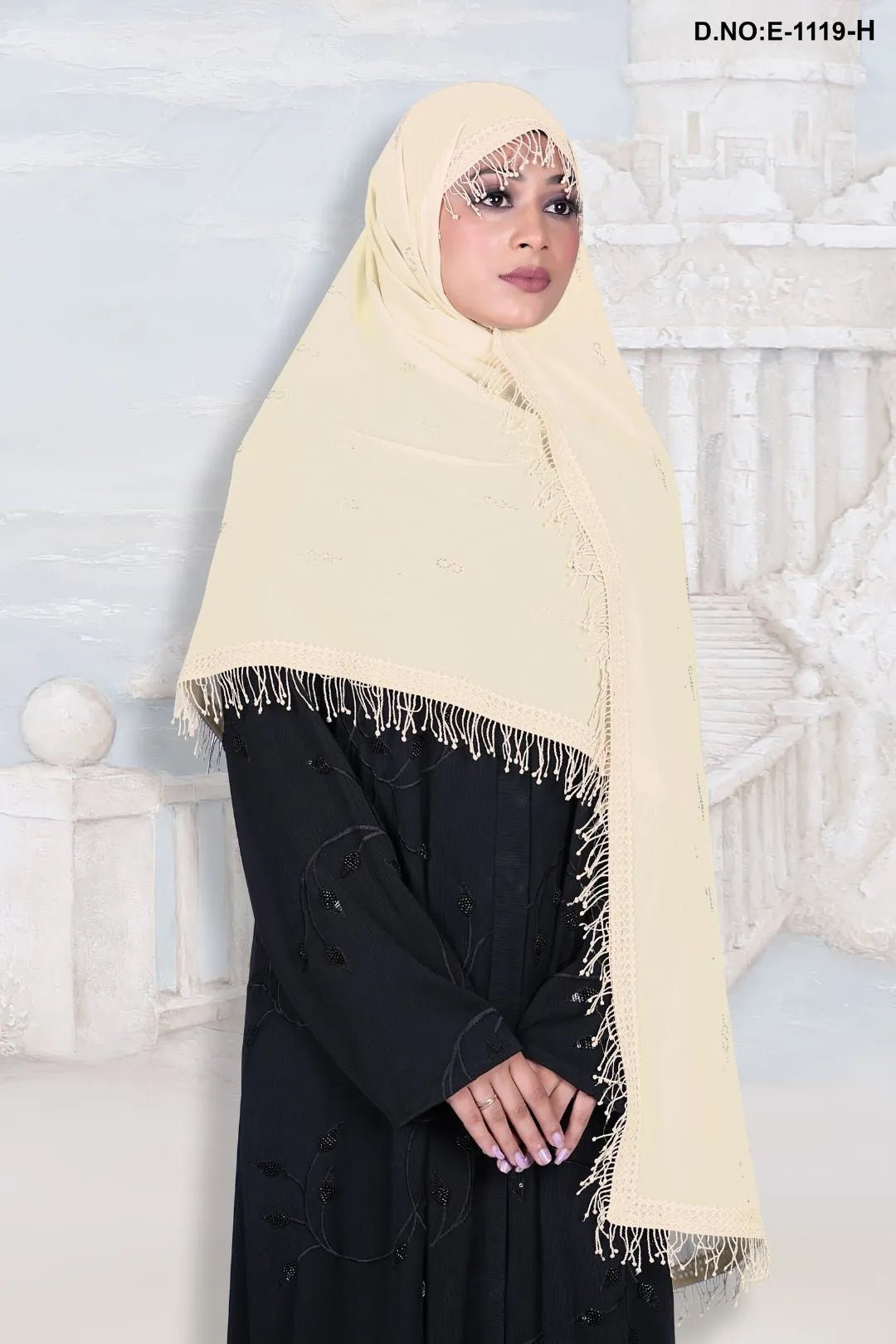 Elegant Ensemble with Statement Dupatta Trim - غاجي والا إكسبورت Gajiwala Export