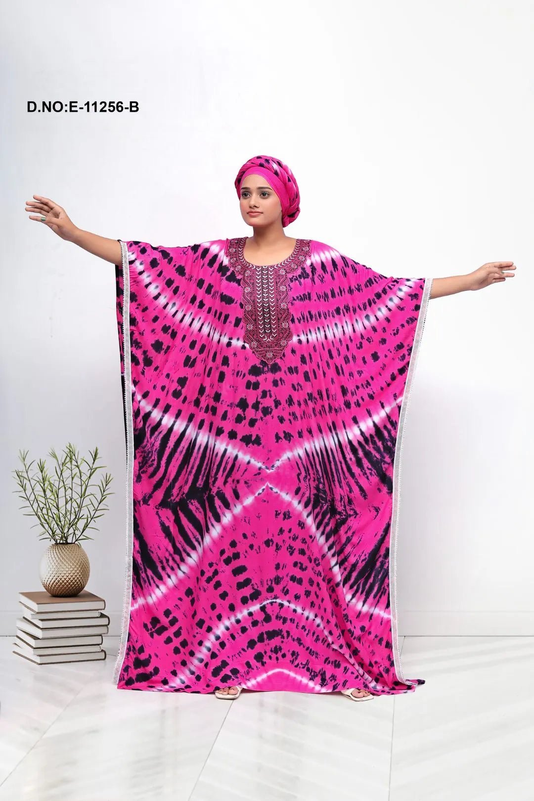 Farasha Gown with Centralized Tie - Dye Motif - غاجي والا إكسبورت Gajiwala Export