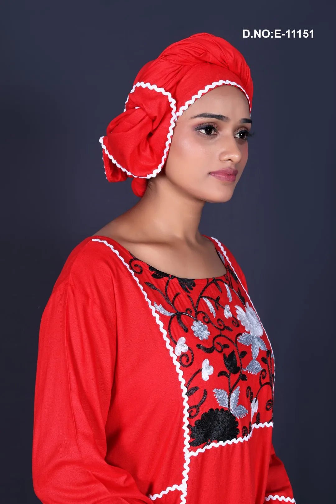 Women’s Kaftan with Floral Yoke and White Piping Detail - غاجي والا إكسبورت Gajiwala Export