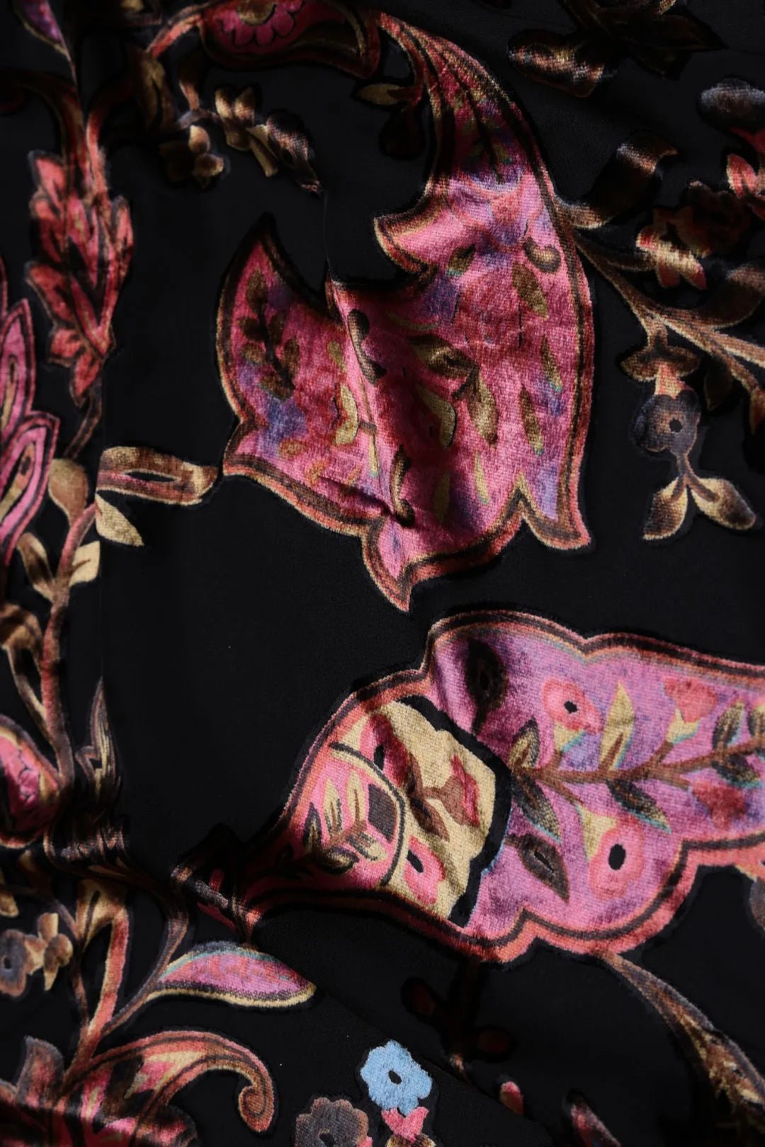 Midnight Rose Brocade Fabric with Metallic Paisley - غاجي والا إكسبورت Gajiwala Export