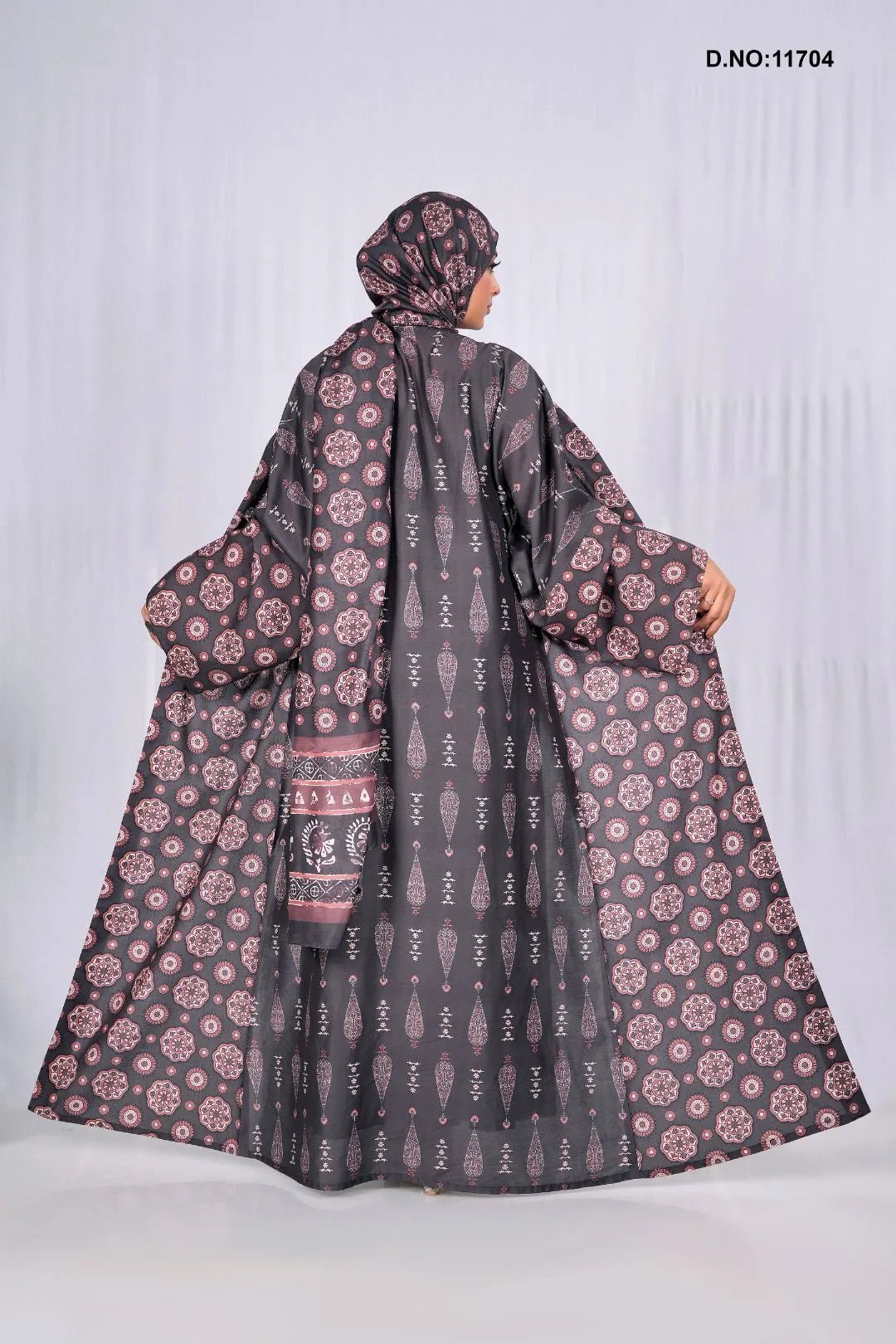 Muslin Shrug with Ethnic Motif Digital Print Styling - غاجي والا إكسبورت Gajiwala Export
