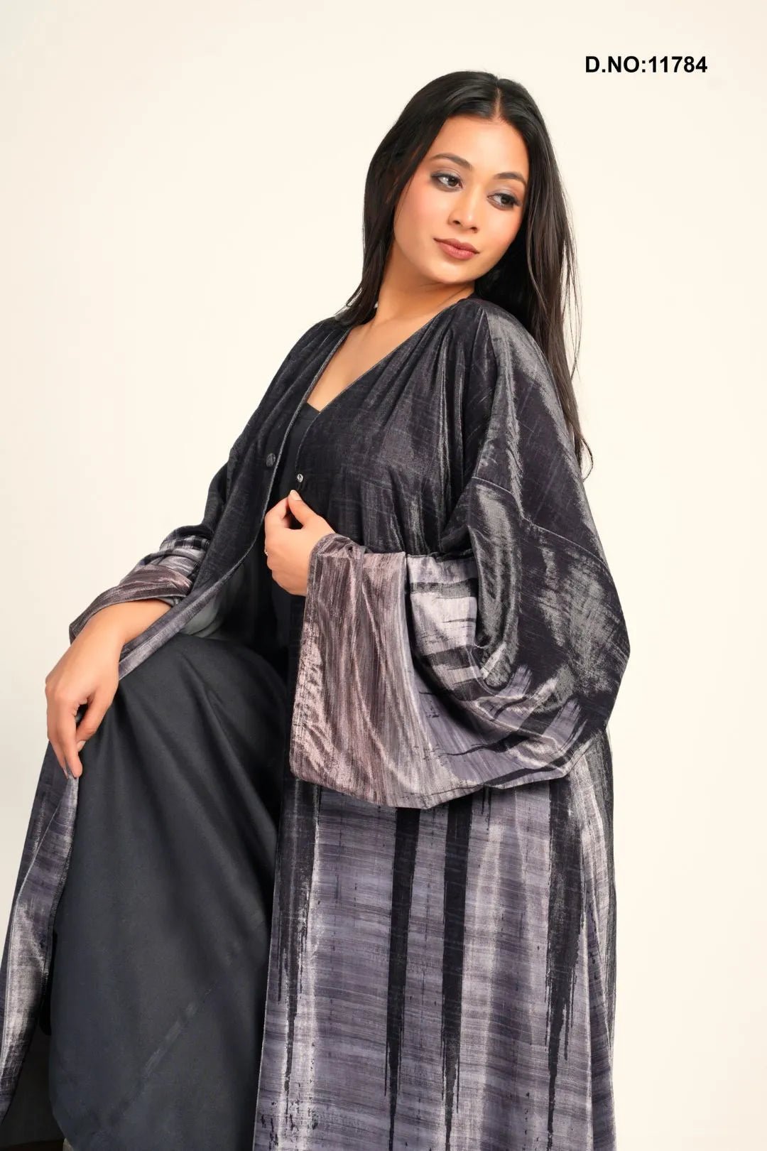 Premium Velvet Shrug in Chic Smoky Gradient Look - غاجي والا إكسبورت Gajiwala Export
