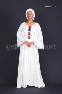 Elegant White kaftan with Detailed Floral Yoke Embroidery- غاجي والا إكسبورت Gajiwala Export